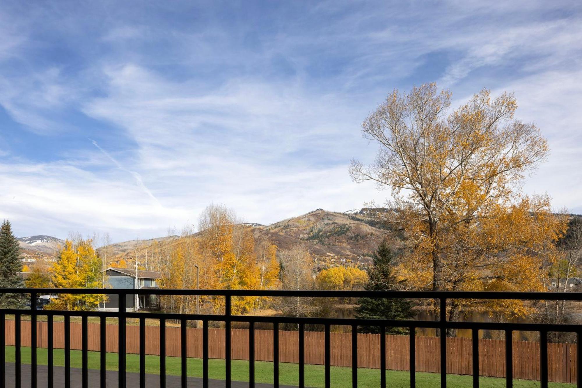 Holiday Inn Steamboat Springs By Ihg Exterior photo